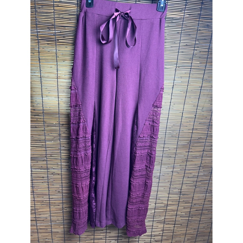 POL Women Plum Purple Waffle Knit Lace Ruffle Wide Leg Boho Lounge Pants Small